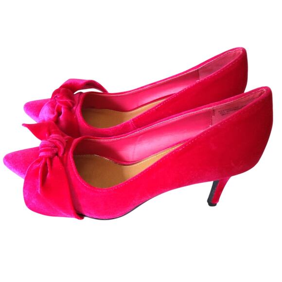 ⏳NWOT Bamboo hot pink velvet Slipknot bow Pointed toe 2.5in heel Glam Barbiecore - Picture 1 of 8
